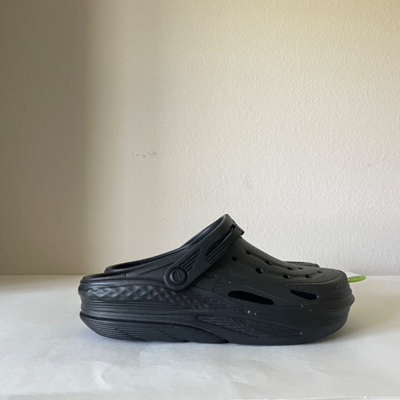 Crocs Unisex-Adult Off Grid Clog K Black - Picture 3 of 4